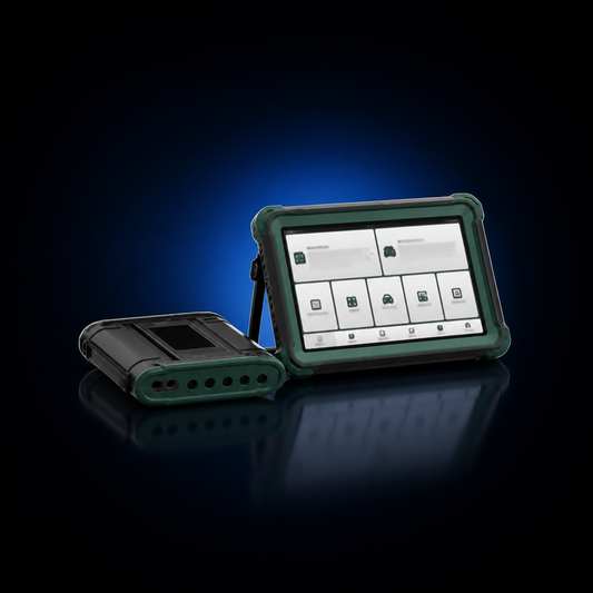 THINKTOOL EVD CE EV-Diagnosegerät und VCI auf dunklem blauem Hintergrund